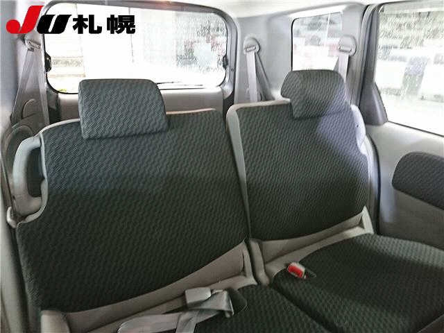 TOYOTA SIENTA 2010