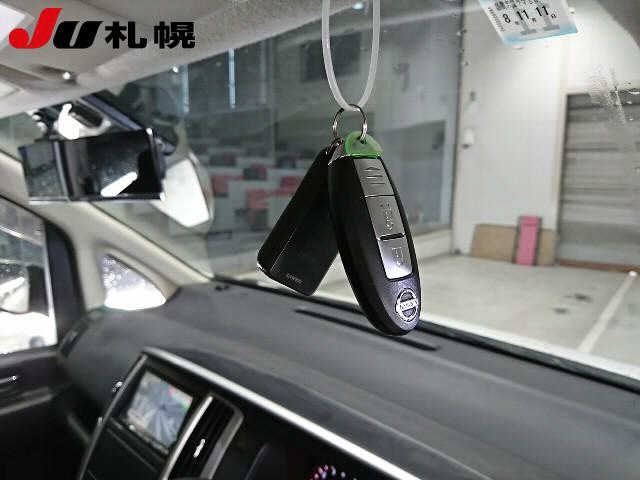 NISSAN SERENA 2009
