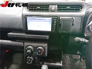 TOYOTA SUCCEED 2018