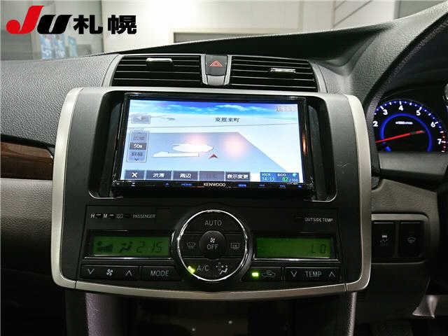 TOYOTA PREMIO 2016