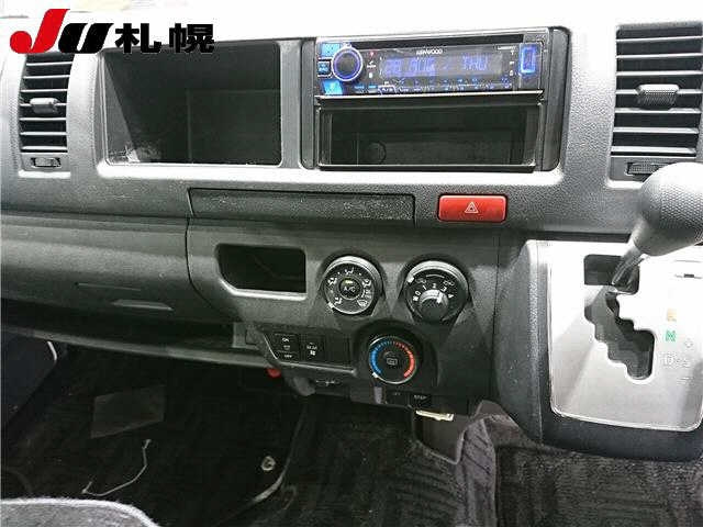 TOYOTA HIACE 2019