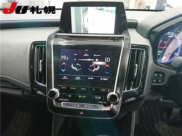 TOYOTA CROWN 2020