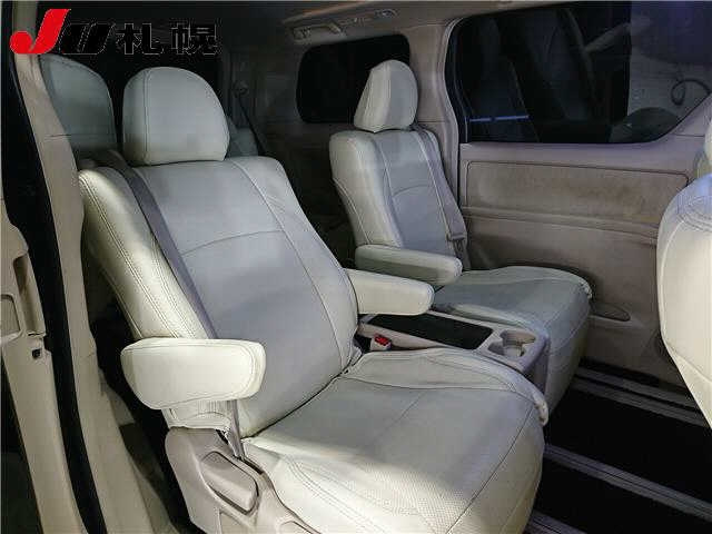 TOYOTA ALPHARD 2013