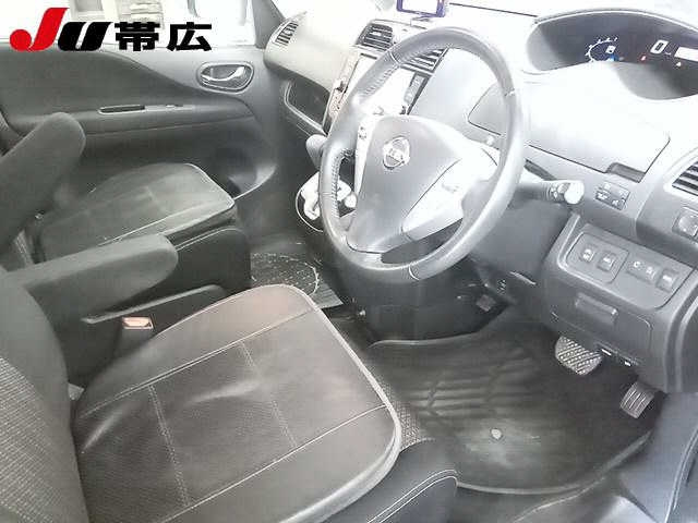NISSAN SERENA 2015