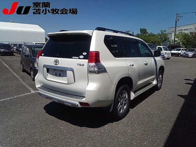 TOYOTA LAND CRUISER PRADO 2010