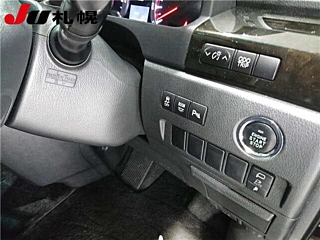 TOYOTA ALPHARD 2011