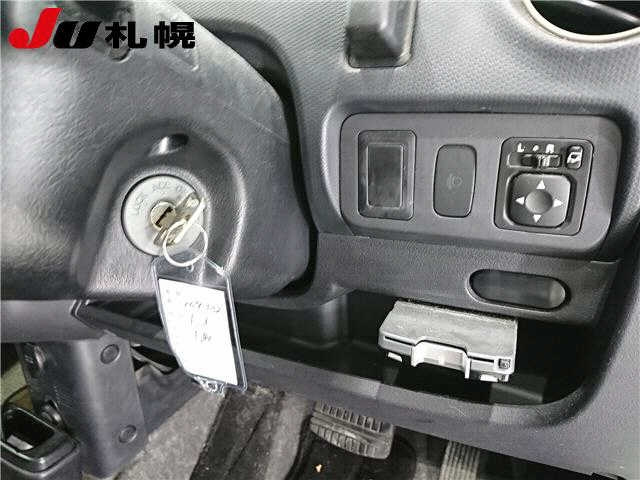 MITSUBISHI TOPPO 2008