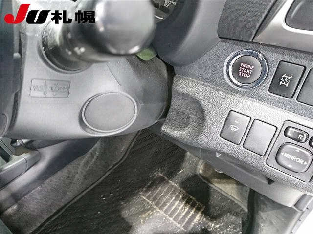 SUBARU TREZIA 2011