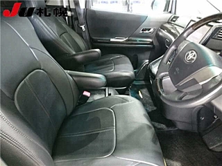 TOYOTA ALPHARD 2011