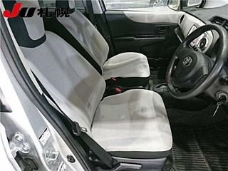 TOYOTA VITZ 2013
