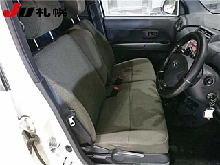 TOYOTA BB 2010