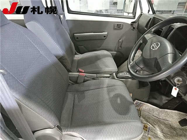 NISSAN CLIPPER VAN 2013