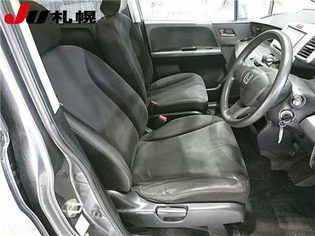 HONDA FREED 2010
