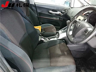 TOYOTA AURIS 2010