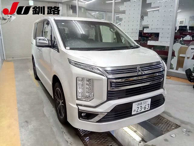 MITSUBISHI DELICA D5 2019
