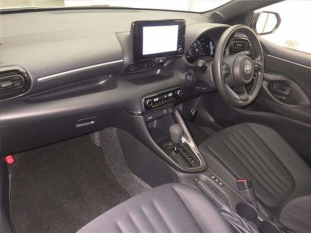 TOYOTA YARIS 2024