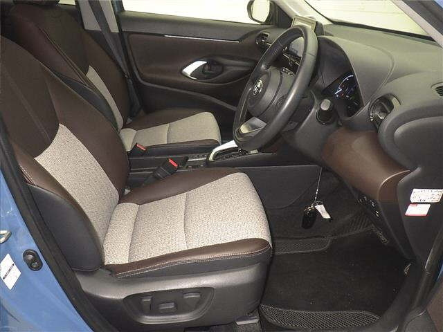TOYOTA YARIS CROSS 2021