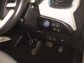 TOYOTA PRIUS 2016