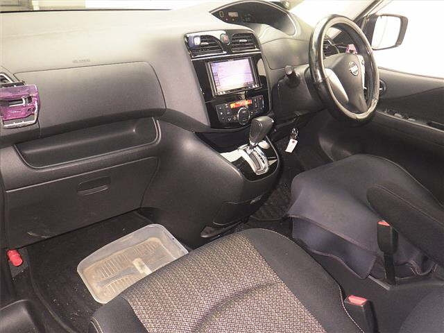 NISSAN SERENA 2014
