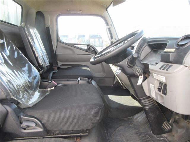 MITSUBISHI CANTER 2017