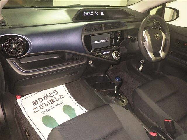 TOYOTA AQUA 2015