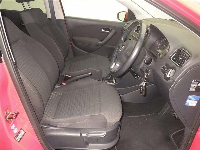 VOLKSWAGEN POLO 2013