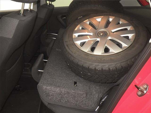 VOLKSWAGEN POLO 2013