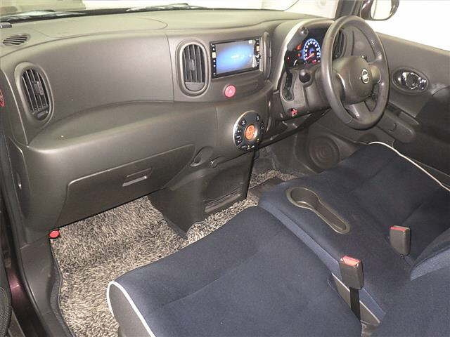 NISSAN CUBE 2012