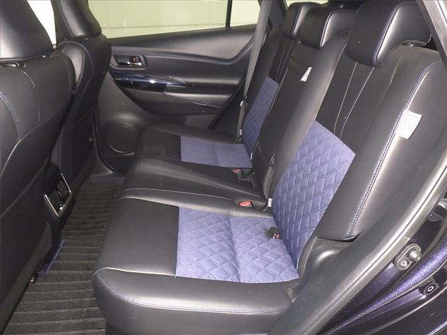 TOYOTA HARRIER 2019