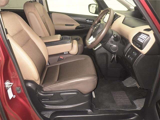 NISSAN SERENA 2017