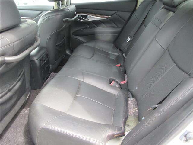 NISSAN FUGA 2013