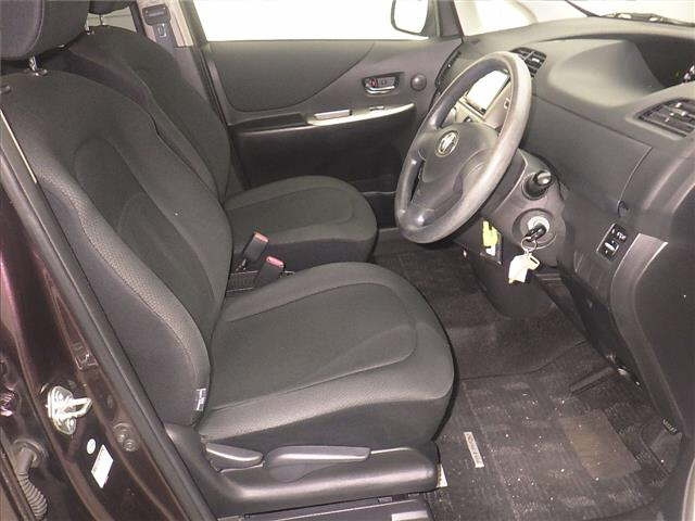 TOYOTA RACTIS 2010