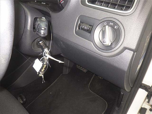 VOLKSWAGEN POLO 2012