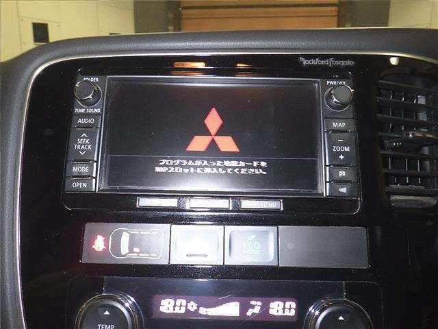 MITSUBISHI OUTLANDER PHEV 2013
