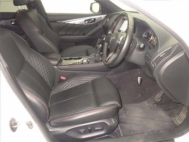 NISSAN SKYLINE 2019