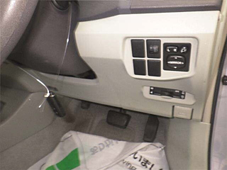 TOYOTA PRIUS 2011