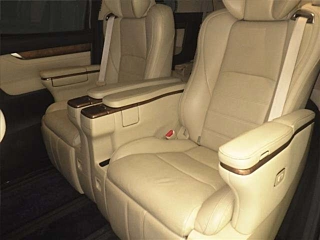 TOYOTA VELLFIRE 2016