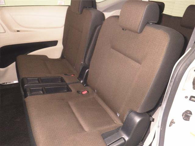 TOYOTA SIENTA 2016