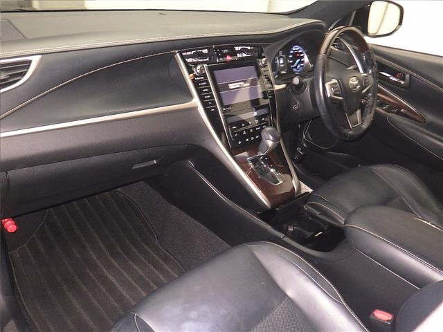 TOYOTA HARRIER 2014