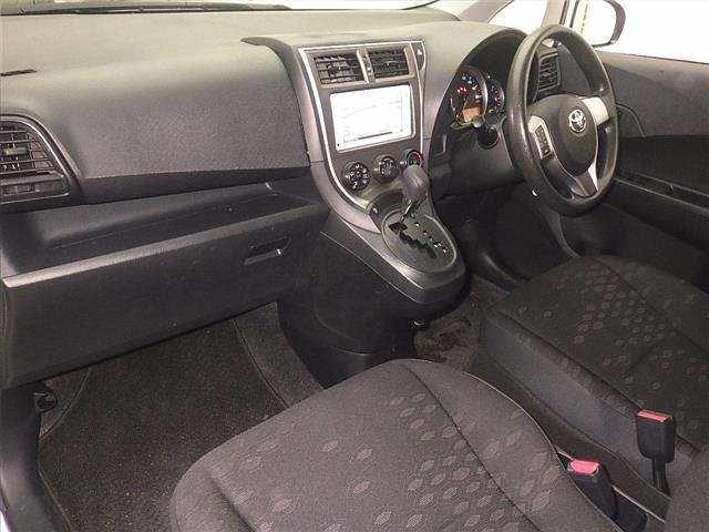 TOYOTA RACTIS 2012