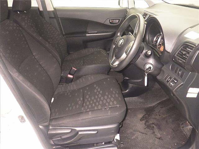 TOYOTA RACTIS 2012