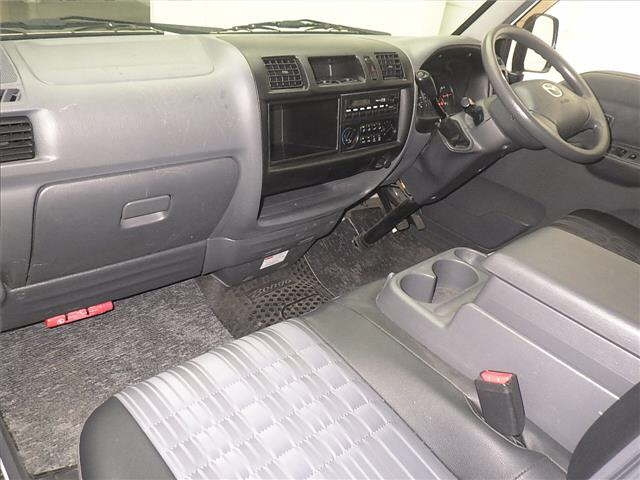 MAZDA BONGO VAN 2017