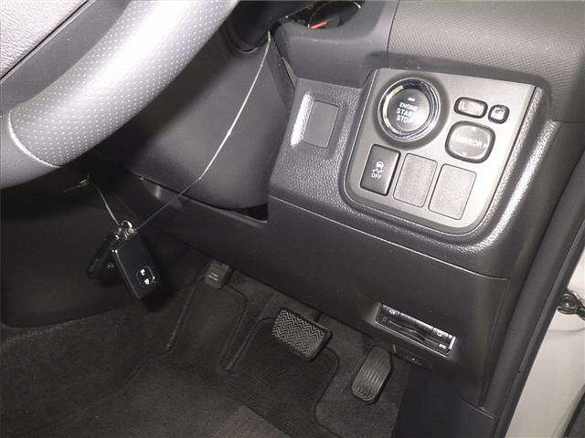 TOYOTA WISH 2010