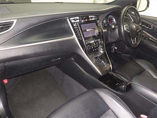 TOYOTA HARRIER 2014
