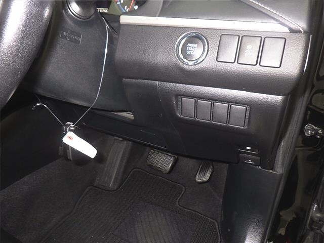 TOYOTA HARRIER 2014