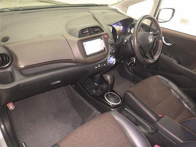 HONDA FIT SHUTTLE 2013