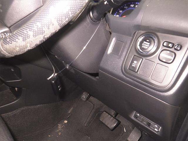 TOYOTA WISH 2014
