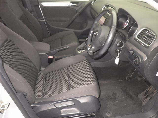 VOLKSWAGEN GOLF 2012