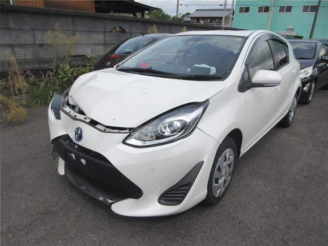 TOYOTA AQUA 2018