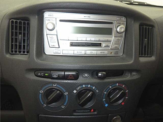 TOYOTA SUCCEED 2009